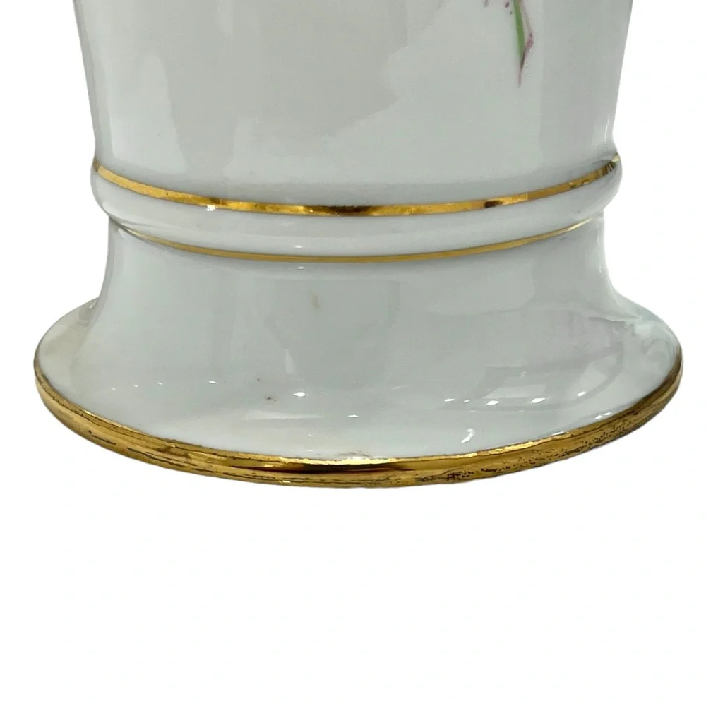 VINTAGE MEISSEN PORCELAIN ROSE VASE #Q22(6)